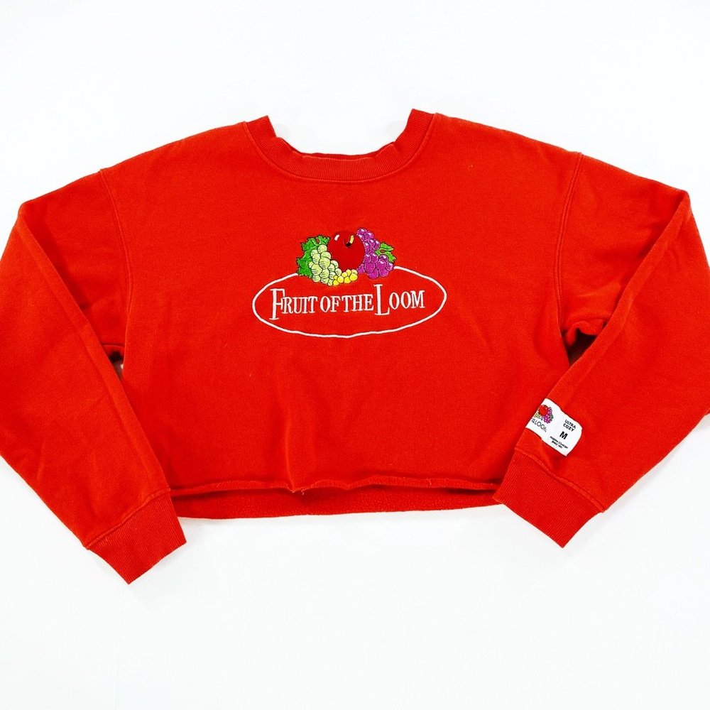Fruit of the Loom Crop Embroidered Sweat Shirt  M